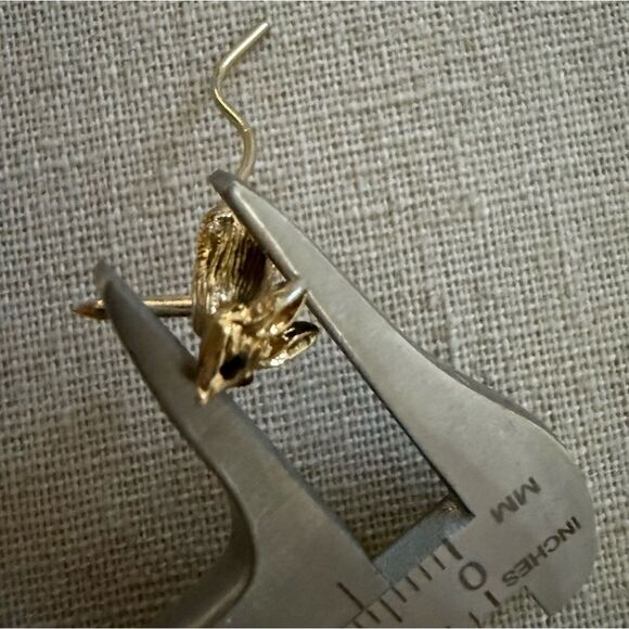 VINTAGE BALLOU MOUSE PIN IN CHEESE - Picture 4 of 17